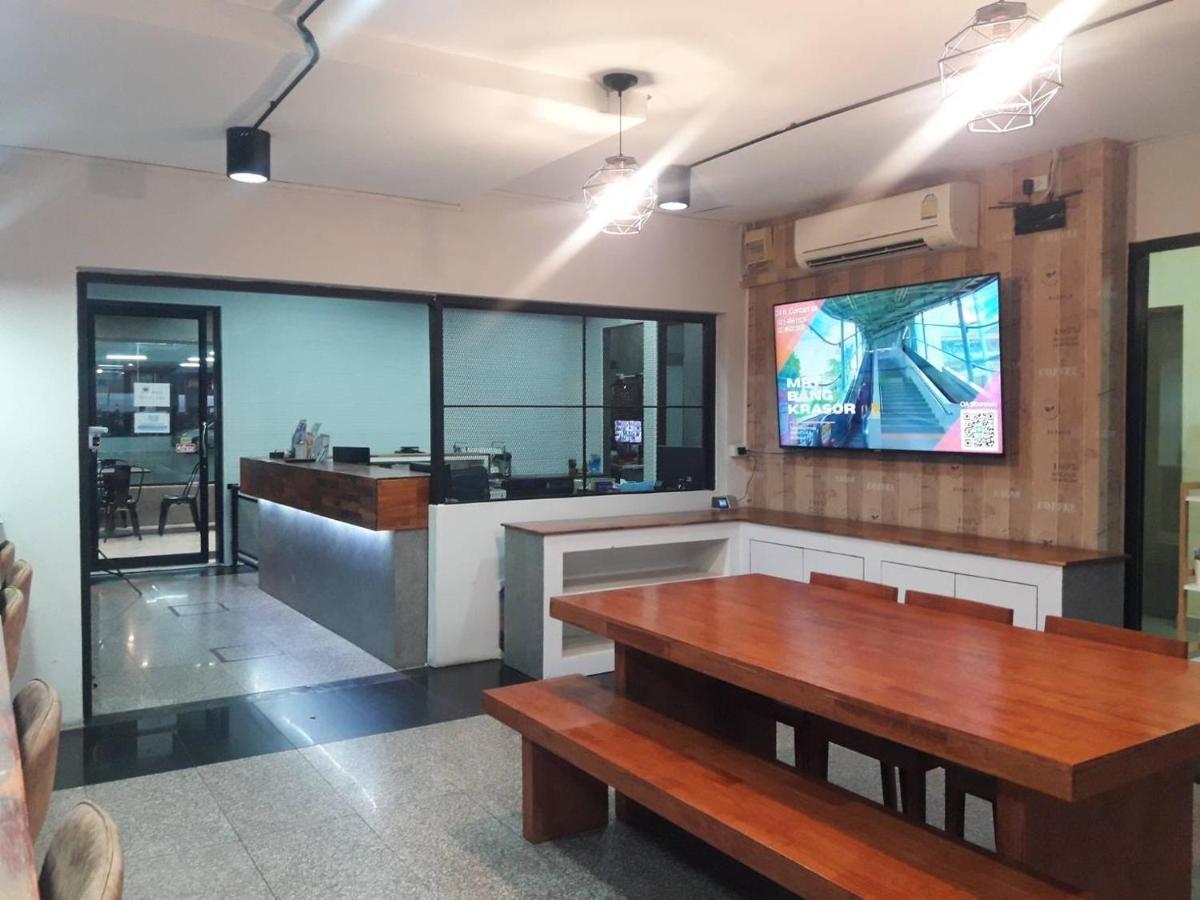Baansuay Rattanathibet Apartment Нонтхабури Экстерьер фото