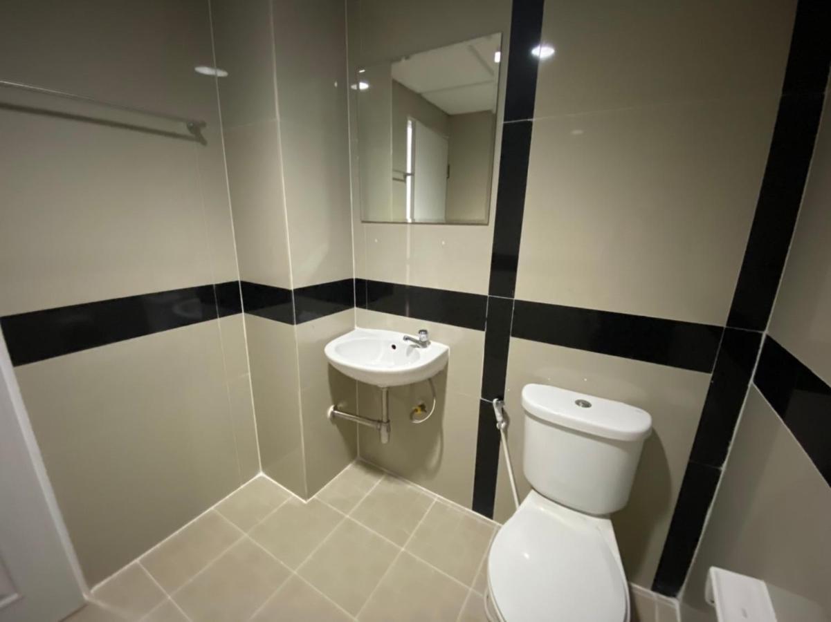 Baansuay Rattanathibet Apartment Нонтхабури Экстерьер фото